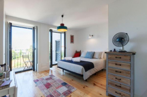 Отель Sunny Home  Atiães